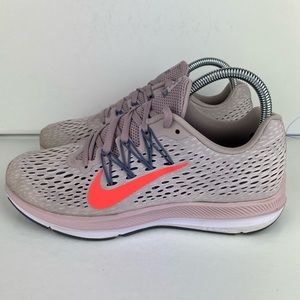 Nike Zoom Winflo 5 running shoes..